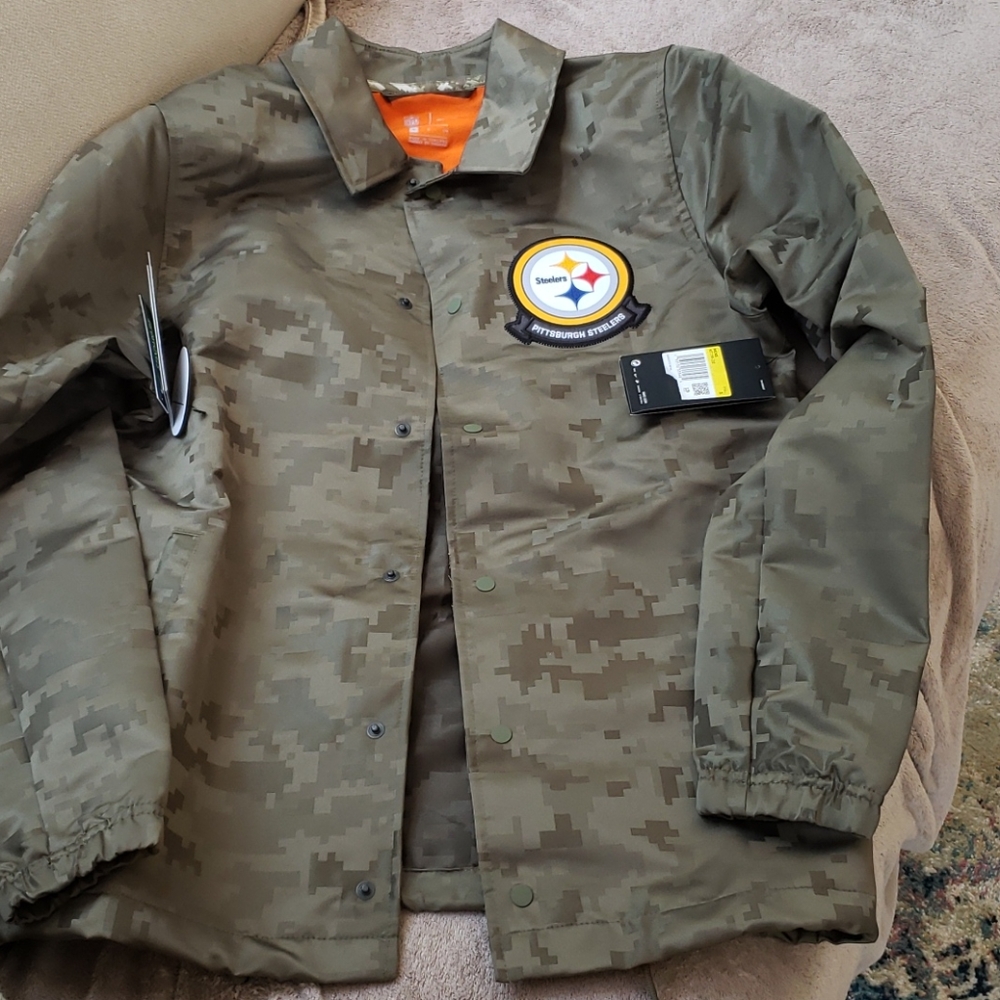 Pittsburgh Steelers lightweight camo jacket